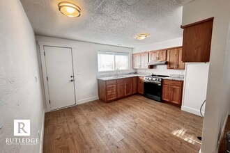 544 Marie St in Medford, OR - Building Photo - Building Photo