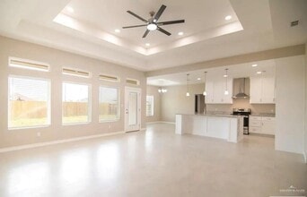 20 Barbwire Ln in Brownsville, TX - Building Photo - Building Photo