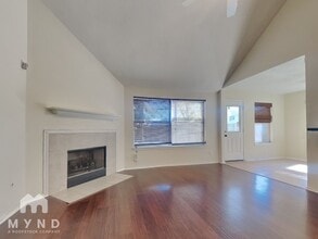 4207 Tawakon Dr in Pearland, TX - Building Photo - Building Photo