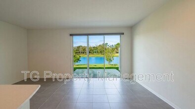 321 Anthony Dr in Jacksonville, FL - Building Photo - Building Photo