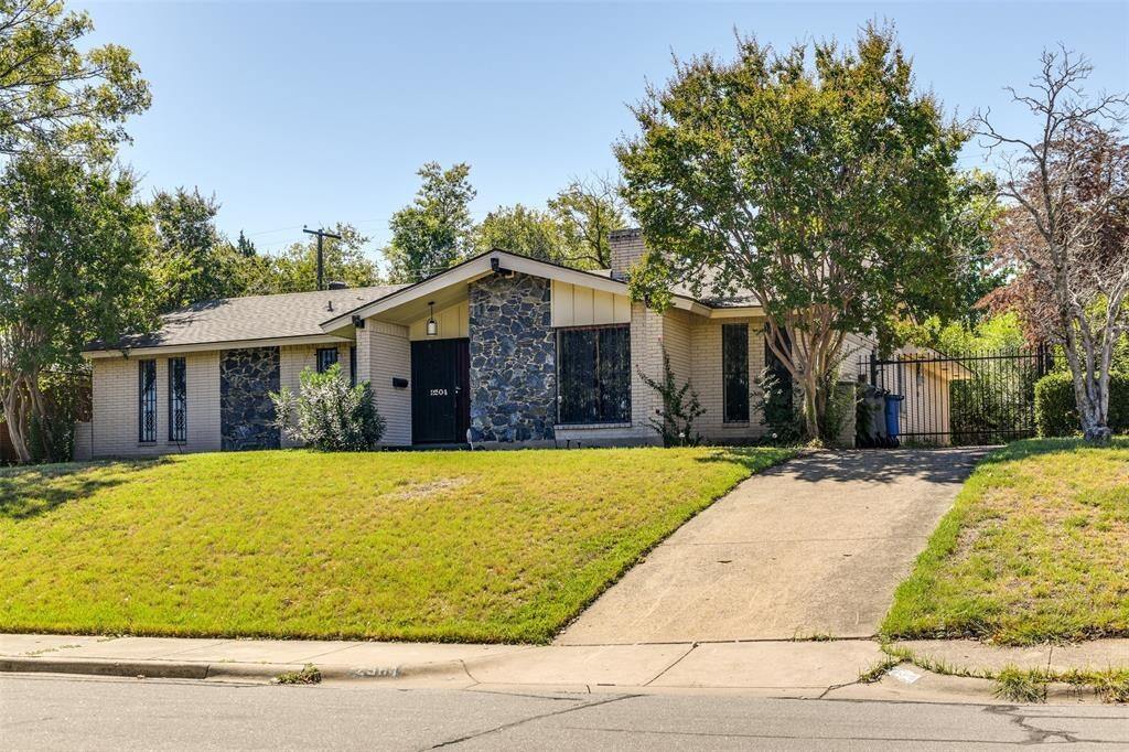 2504 Magna Vista Dr in Dallas, TX - Building Photo