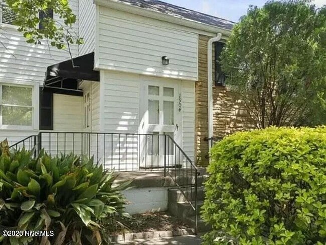 property at 1904 Smallwood Dr