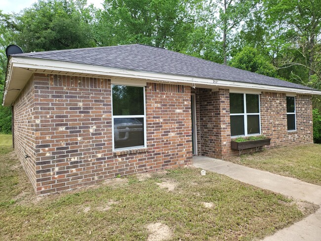 property at 2600 Canyon St