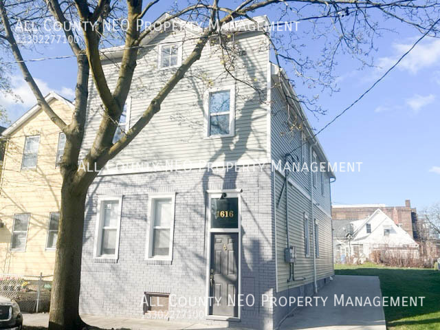 1616 E 33rd St in Cleveland, OH - Building Photo - Building Photo