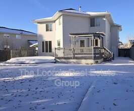 8 Bridgeport Wynd in Leduc, AB - Building Photo - Building Photo