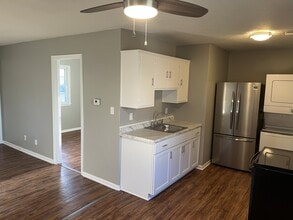 2034 NW 51st St in Northmoor, MO - Building Photo - Building Photo