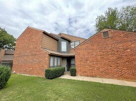 1617 Brentwood Dr in Irving, TX - Building Photo