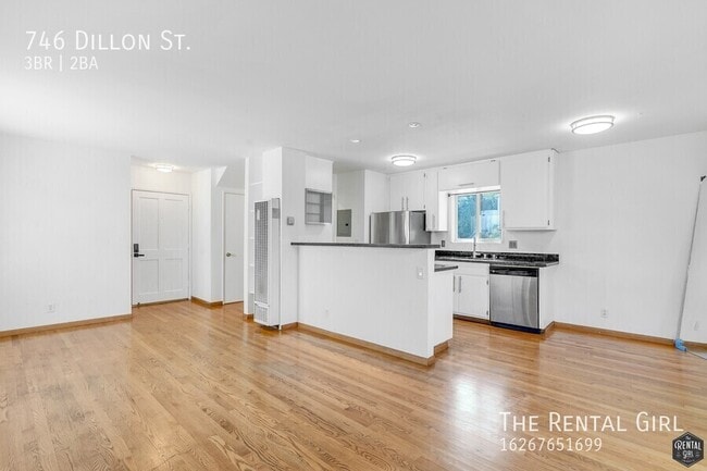property at 746 N Dillon St