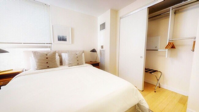 42 Boylston St, Unit 608 in Boston, MA - Foto de edificio - Building Photo