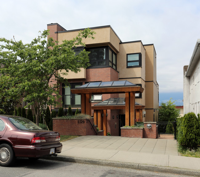 2329 W 1st Ave in Vancouver, BC - Building Photo - Primary Photo