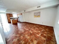 6021 Vegas Dr in Las Vegas, NV - Building Photo - Building Photo