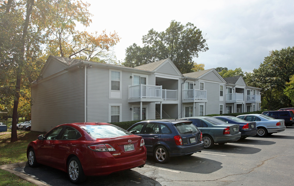 Stuart Hall Apartments in Murfreesboro, TN - Building Photo