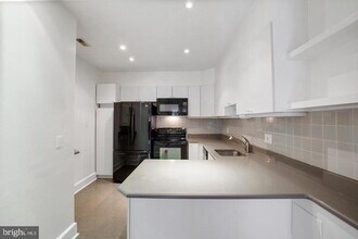 1614 Belmont St NW in Washington, DC - Building Photo - Building Photo