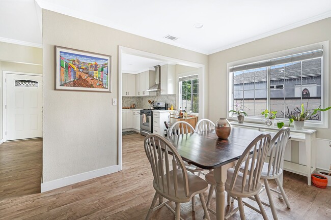 property at 7608 Whitsett Ave