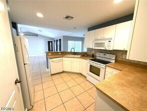 2325 NW 25th Terrace in Cape Coral, FL - Building Photo - Building Photo