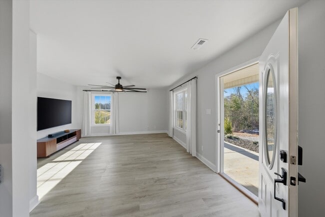 1912 Laurel Ln, Unit 1912