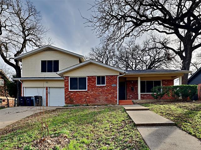 7236 Hightower St in Fort Worth, TX - Building Photo