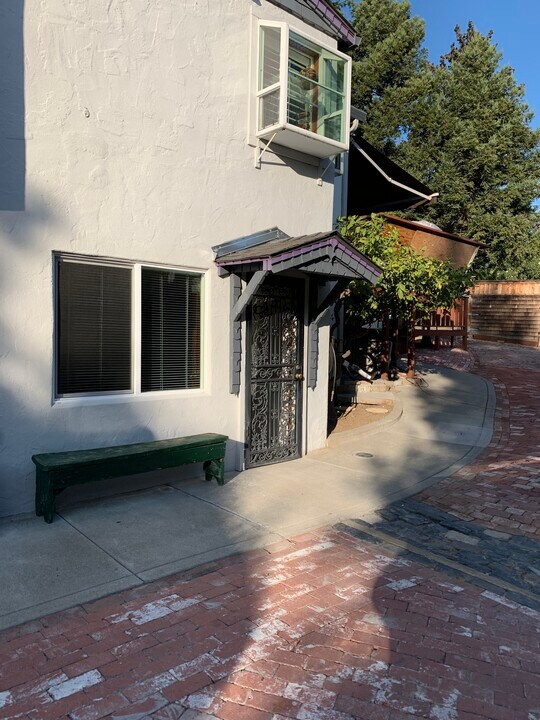 22417 Charlene Way, Unit 22417 charlene way in Castro Valley, CA - Building Photo