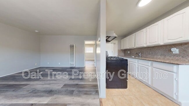 824 15th St in Oakland, CA - Building Photo - Building Photo