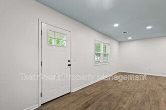 3020 Azalea Dr in North Charleston, SC - Building Photo - Building Photo