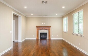 1347 S Magnolia Ave in Monrovia, CA - Building Photo - Building Photo