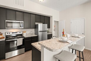 Hudson Crossing in Grove City, OH - Building Photo