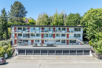 The Edge Apartments in Seattle, WA - Building Photo - Building Photo