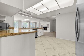 6415 Lochmoor Dr in San Diego, CA - Building Photo - Building Photo