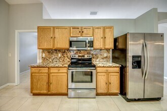 2462 Nature Pointe Loop in Ft. Myers, FL - Building Photo - Building Photo