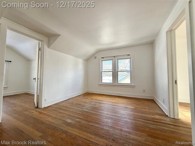 36 E Bernhard Ave in Hazel Park, MI - Building Photo - Building Photo