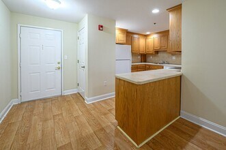 380 Main St in Wallingford, CT - Building Photo - Building Photo