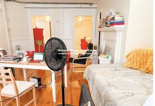 191 Marlborough St, Unit 8 in Boston, MA - Building Photo - Building Photo