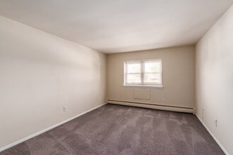 Providence Manor Apartments in Secane, PA - Foto de edificio - Interior Photo