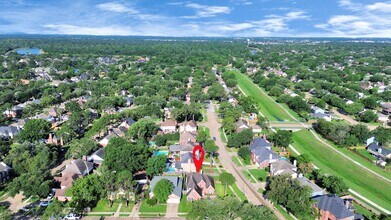 5723 Whitemills Dr in Houston, TX - Building Photo - Building Photo