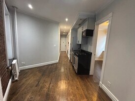 410 E 13th St, Unit 2D in New York, NY - Building Photo