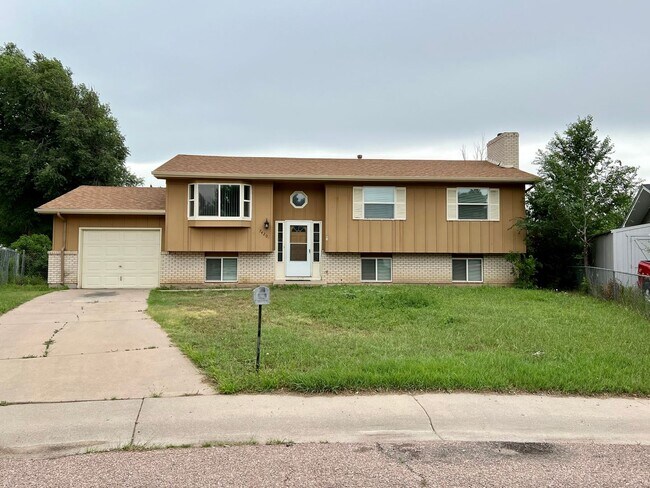 property at 7420 Treasure Trail Cir