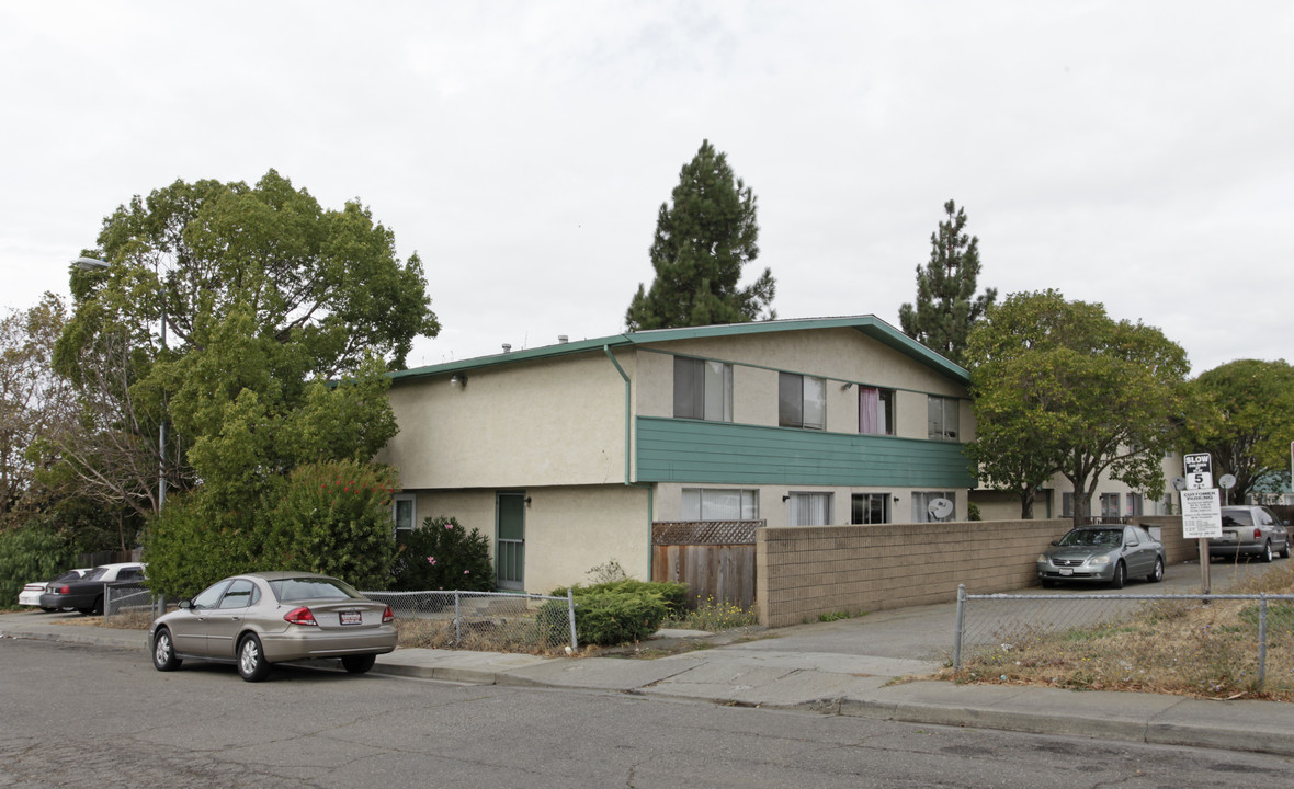 240 Holly St in Vallejo, CA - Foto de edificio