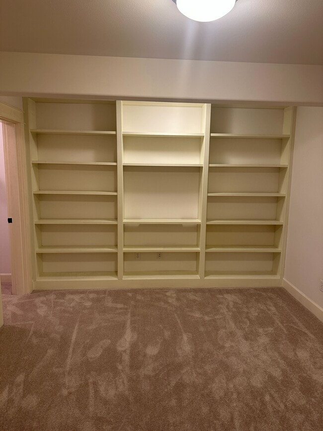 property at 109 NW Shy Bear Way