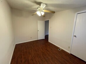 16658 Meadowcroft St in Montgomery, TX - Building Photo - Building Photo