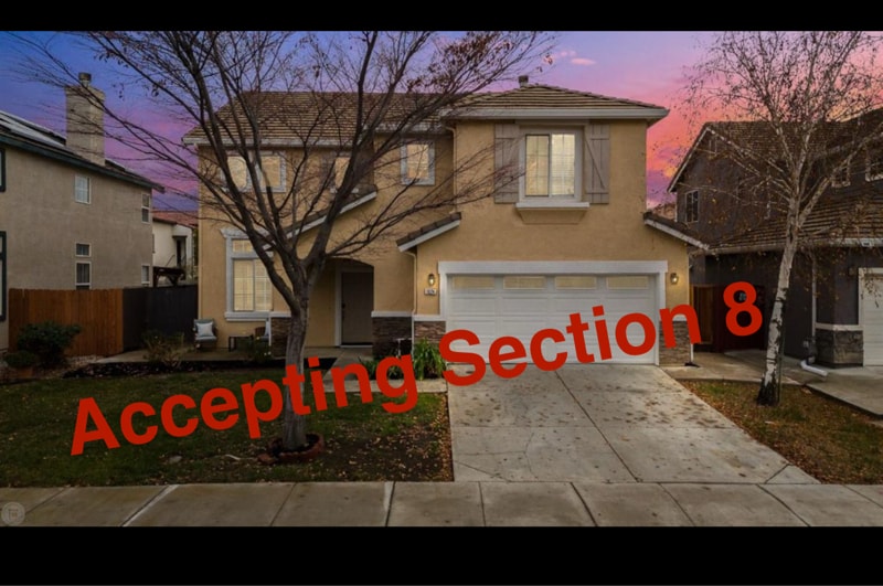 1924 Rochester St in Tracy, CA - Building Photo