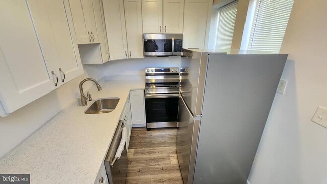 property at 2015 Jefferson St