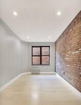 195 Stanton St, Unit 4B1 in New York, NY - Building Photo