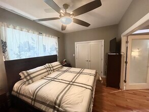 212 Adams St in Hoboken, NJ - Building Photo - Building Photo
