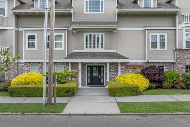 2030 Grand Ave in Everett, WA - Building Photo - Building Photo