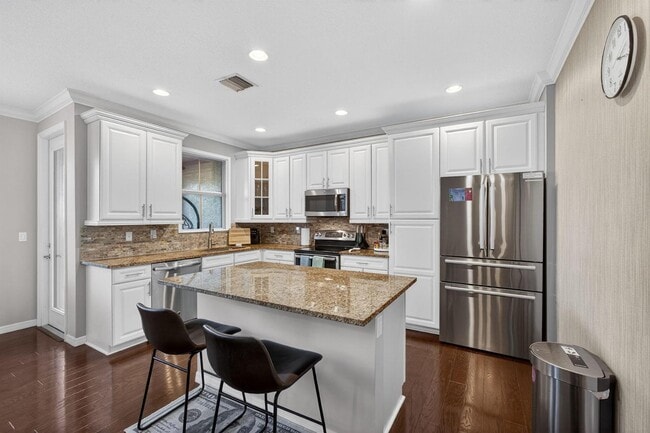 4543 Mediterranean Cir in Palm Beach Gardens, FL - Building Photo - Building Photo