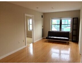 520 Commonwealth Ave, Unit 7E in Boston, MA - Building Photo - Building Photo