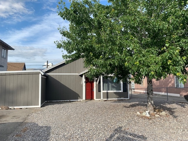 325 S Chelan Ave in Wenatchee, WA - Building Photo - Building Photo