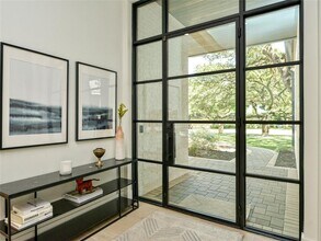 304 Westwood Terrace in Austin, TX - Building Photo - Building Photo