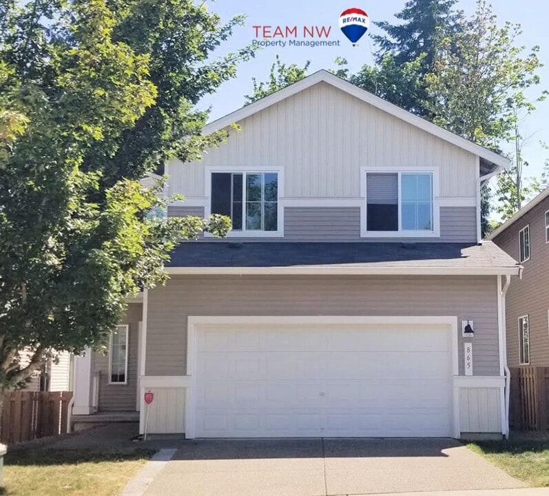 865 Ebbets Dr in Tumwater, WA - Building Photo