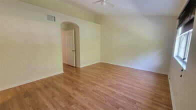 4810 Grapevine Way in Davie, FL - Building Photo - Building Photo